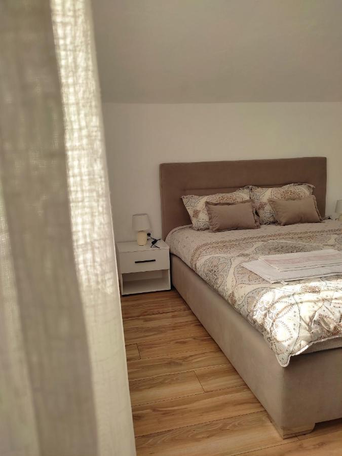 Apartment La Casa 普卢日内 外观 照片