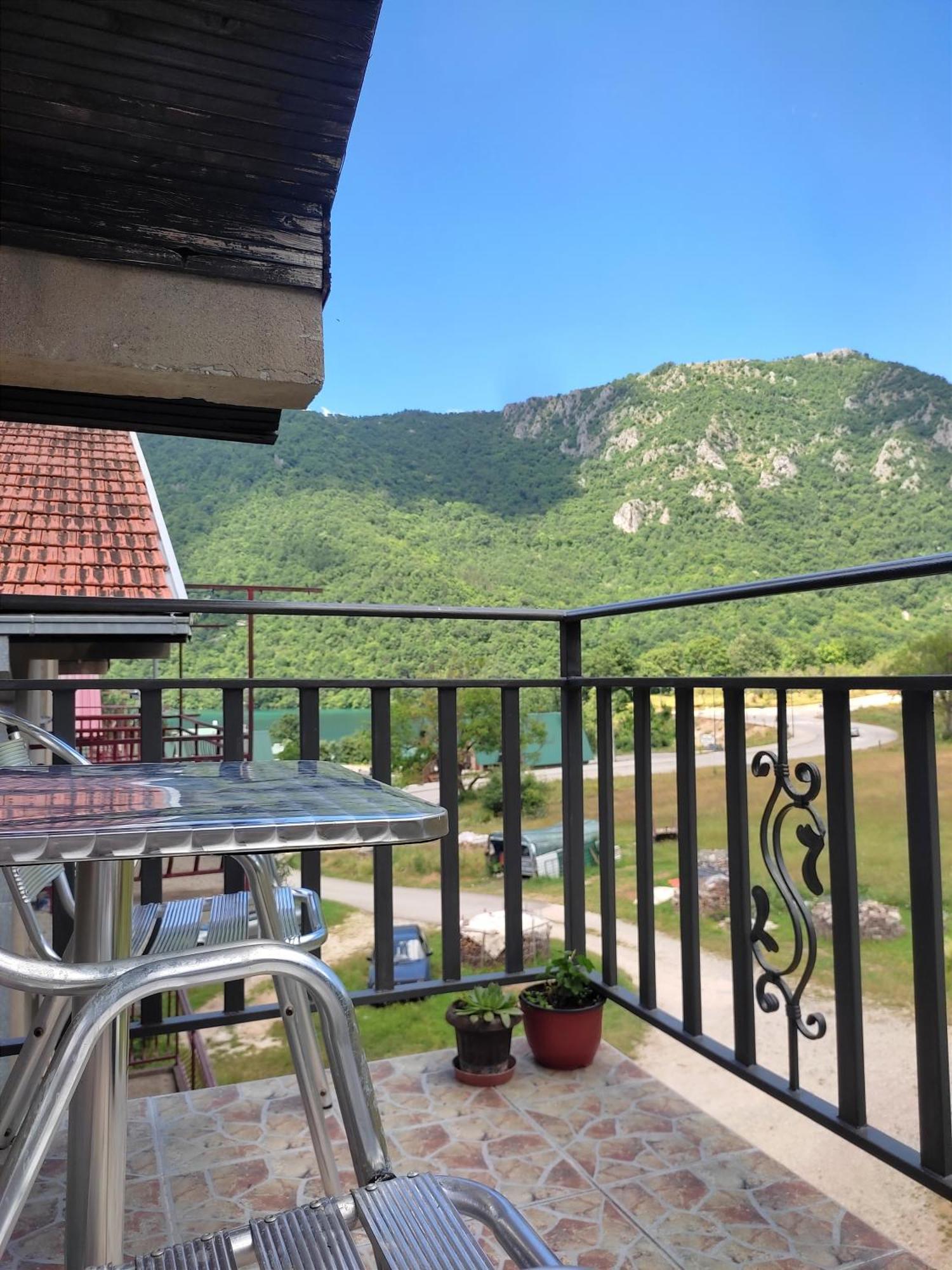 Apartment La Casa 普卢日内 外观 照片