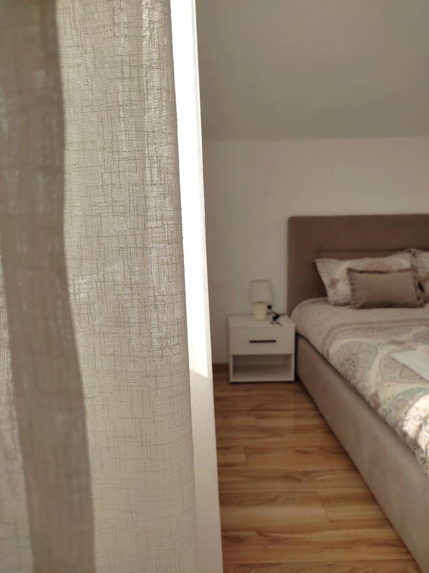 Apartment La Casa 普卢日内 外观 照片