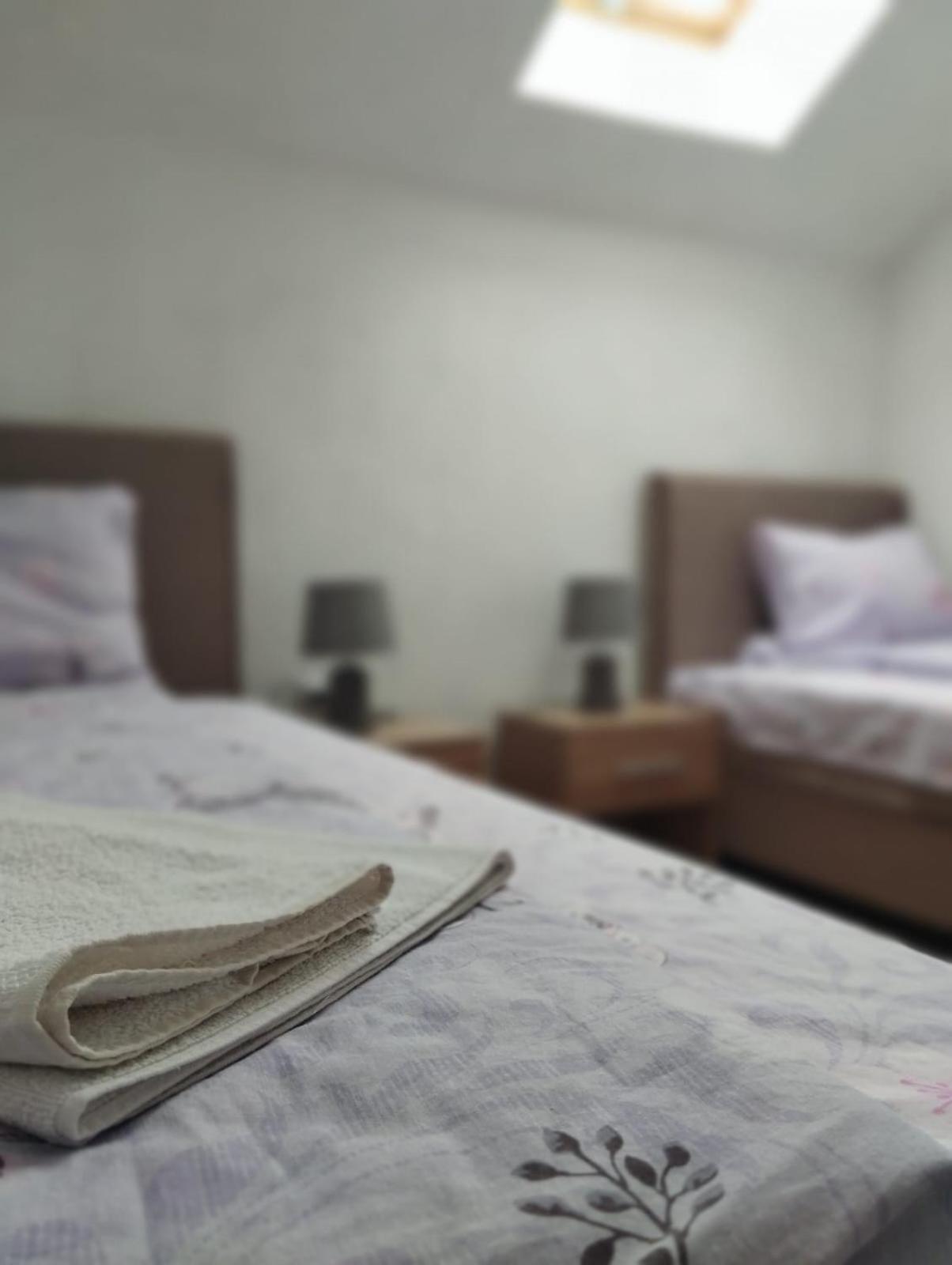 Apartment La Casa 普卢日内 外观 照片