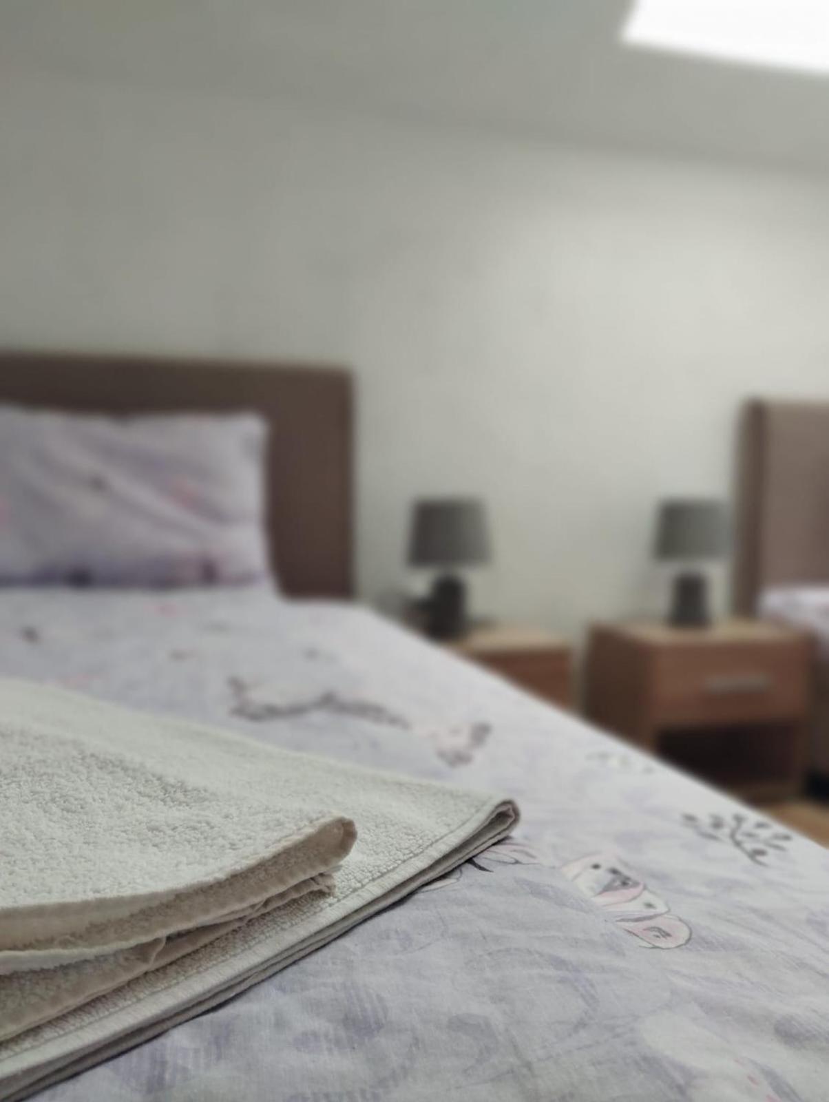 Apartment La Casa 普卢日内 外观 照片