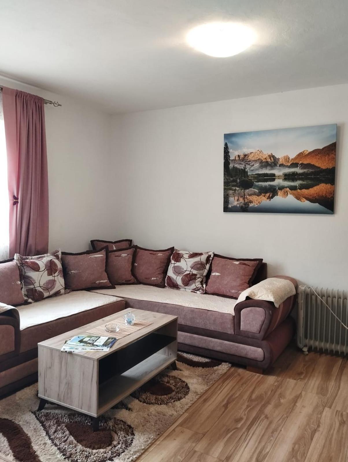 Apartment La Casa 普卢日内 外观 照片
