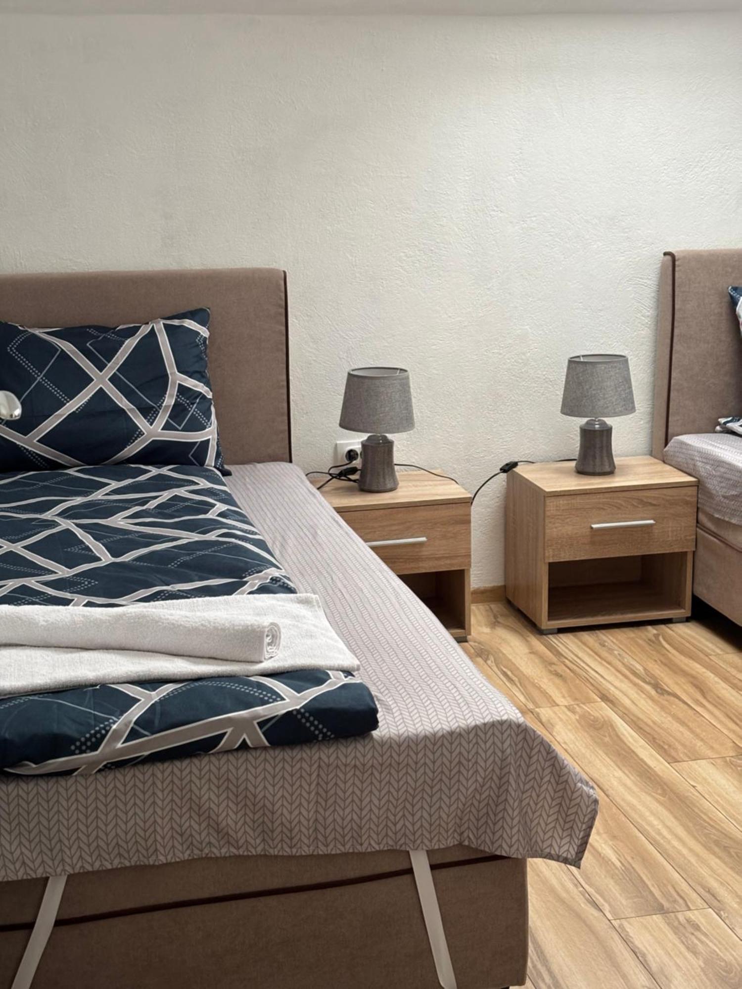 Apartment La Casa 普卢日内 外观 照片
